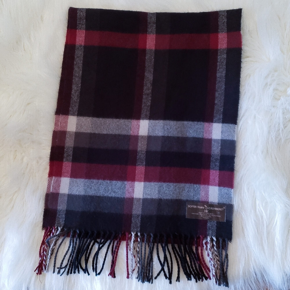 Softer than Cashmere? By D&Y Plaid Scarf